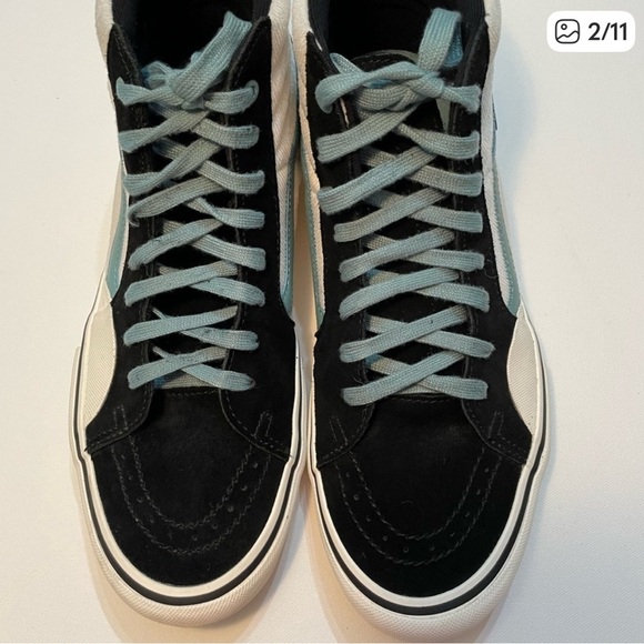 Vans Black and White High-Tops with Blue Details Size 10.5 SB-1